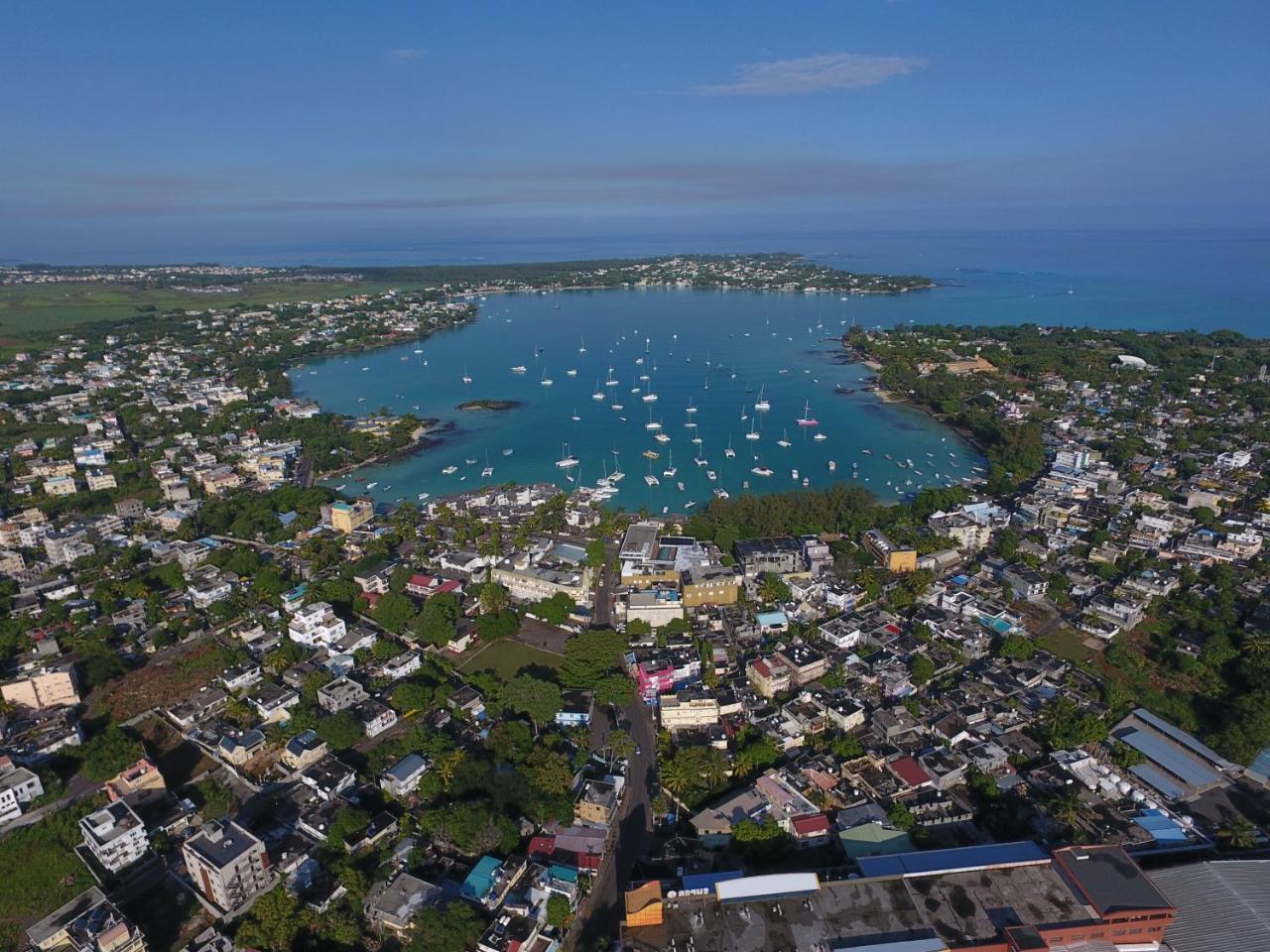 Sea & City View Luxury Apartment Port Louis Esterno foto